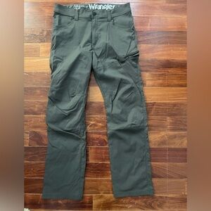 Men’s Wrangler pants